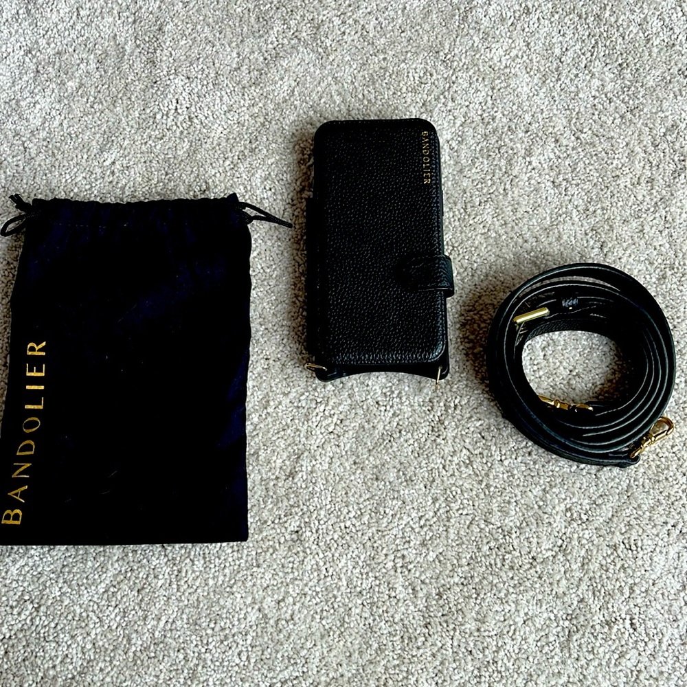 Bandolier HAILEY FOLIO Gold and Black iPhone 12 Pro Max/13 Pro Max
